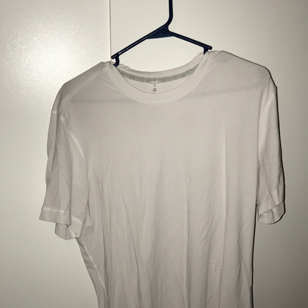 White lulu lemon shirt